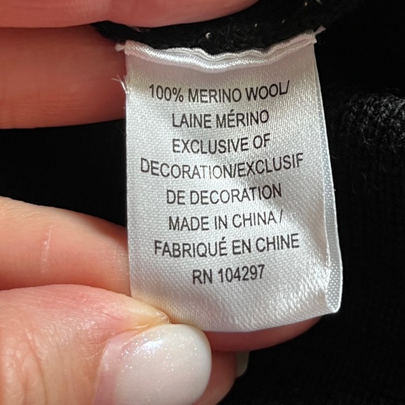 MILLY Women's Black Knit Pearl Trim Dress sz M - Picture 11 of 12